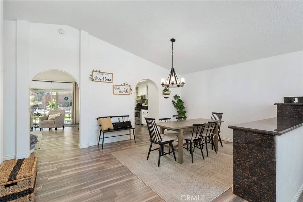 Apple Valley, CA 92307,16501 Menahka RD