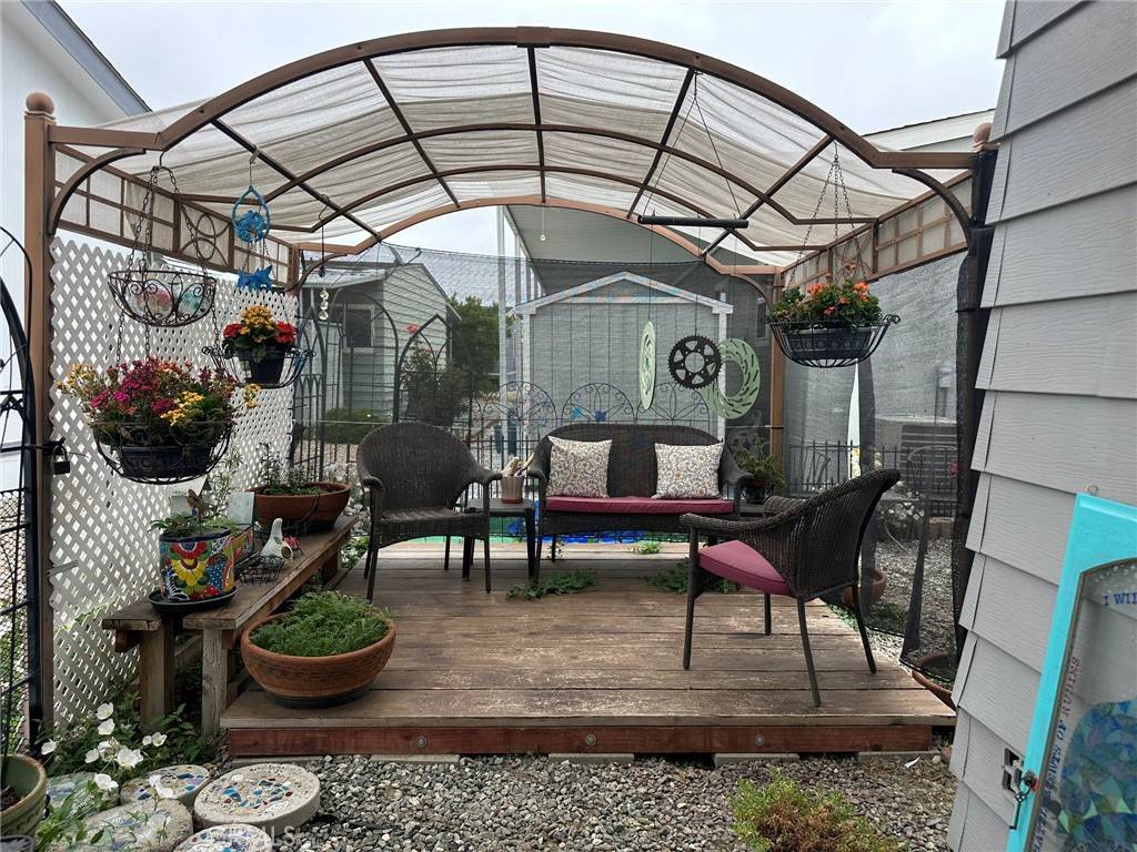 Hemet, CA 92545,5001 W Florida #247