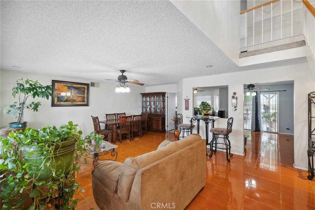 Rialto, CA 92376,1032 W Wabash ST