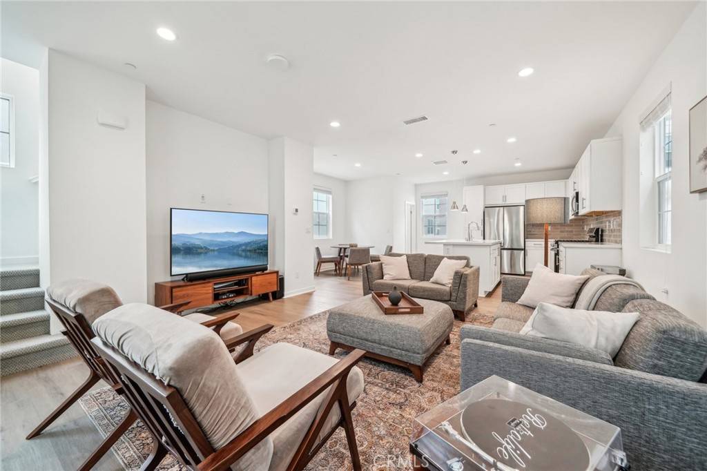 Ontario, CA 91762,4473 S Grant Paseo