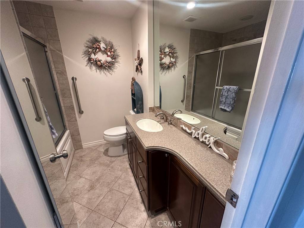 Oceanside, CA 92054,1202 N Pacific ST #204A