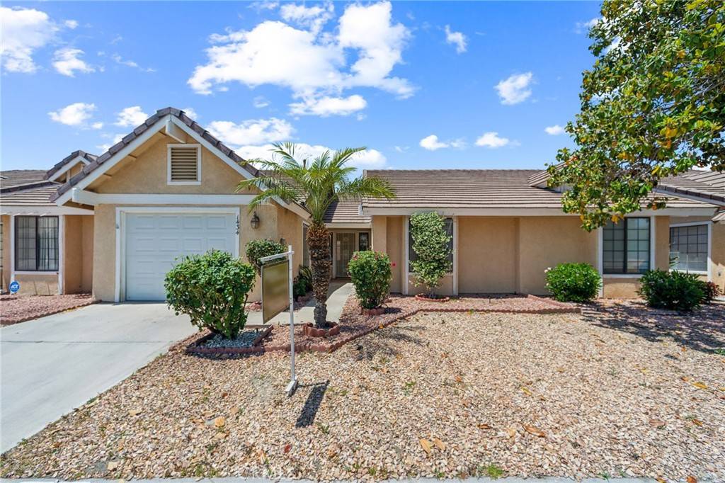 San Jacinto, CA 92583,1434 Senator Way
