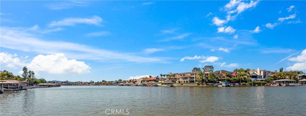 Canyon Lake, CA 92587,23316 Gray Fox DR