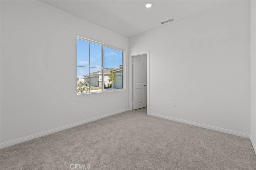 Moreno Valley, CA 92557,25860 Melnik CT
