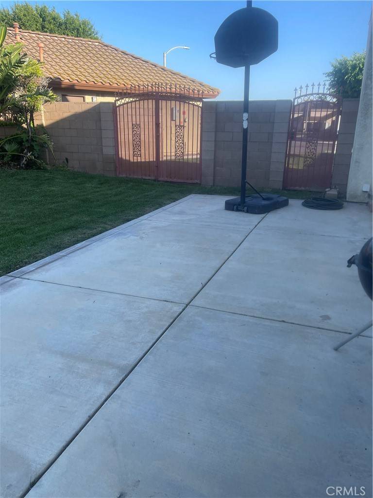Jurupa Valley, CA 92509,5683 Green Pasture RD