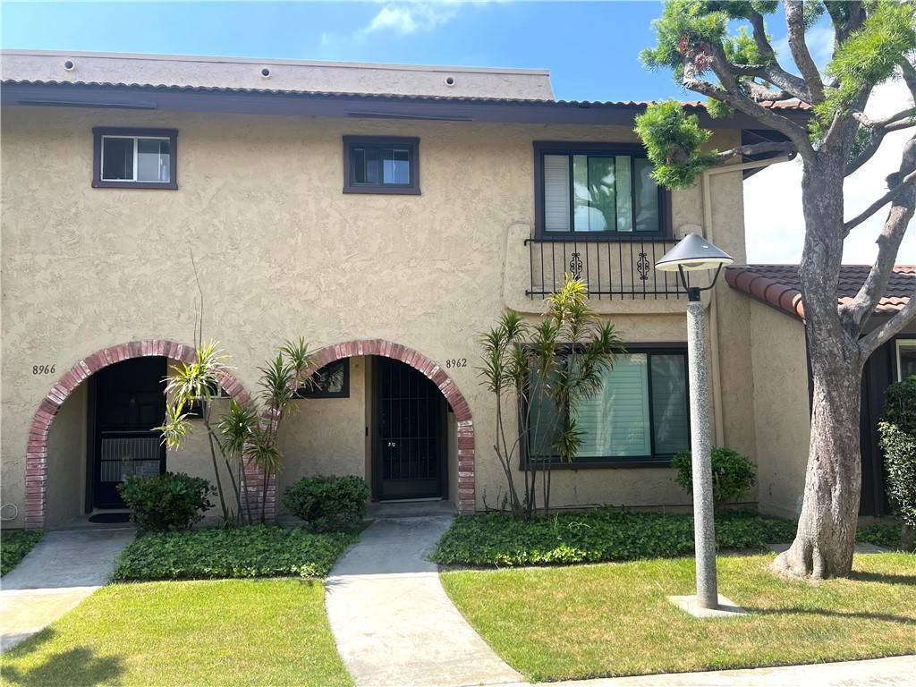 Westminster, CA 92683,8962 Barcelona