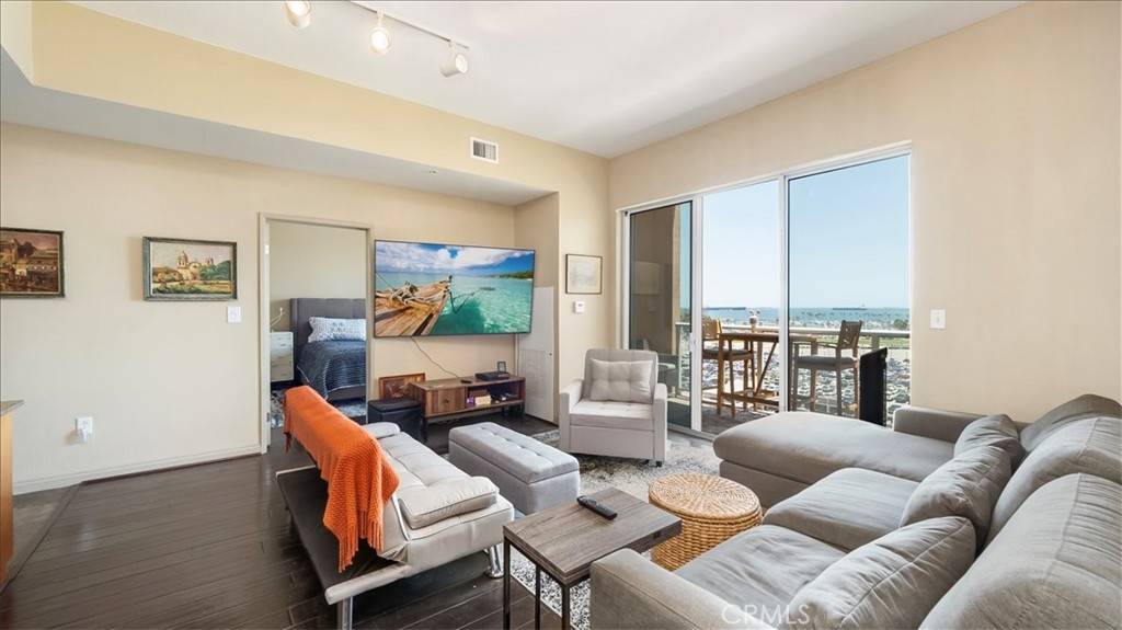 Long Beach, CA 90802,488 E Ocean BLVD #708