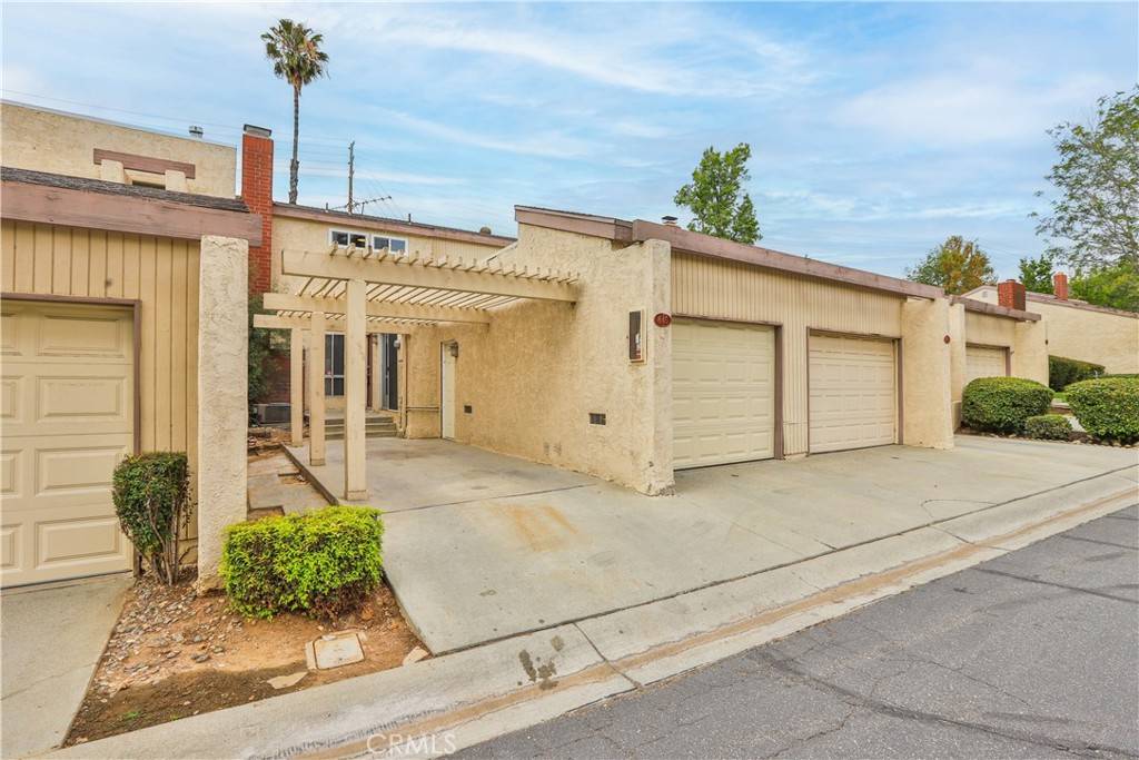 Riverside, CA 92507,845 Daffodil DR