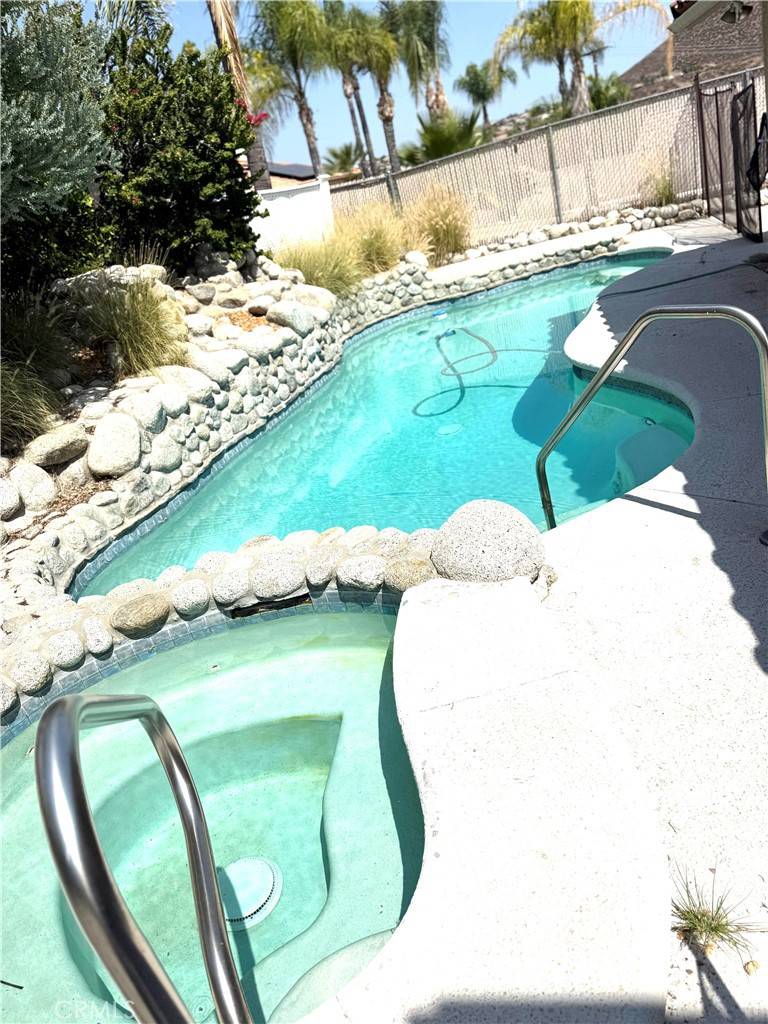 Canyon Lake, CA 92587,22962 Giant Fir PL