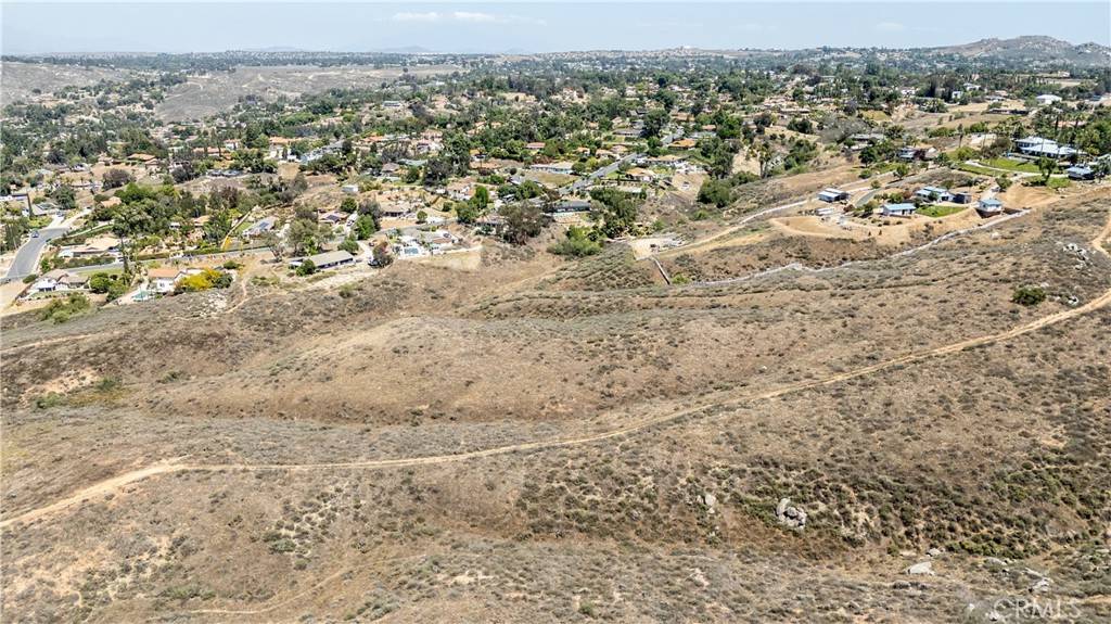 Riverside, CA 92506,0 APN#245080005