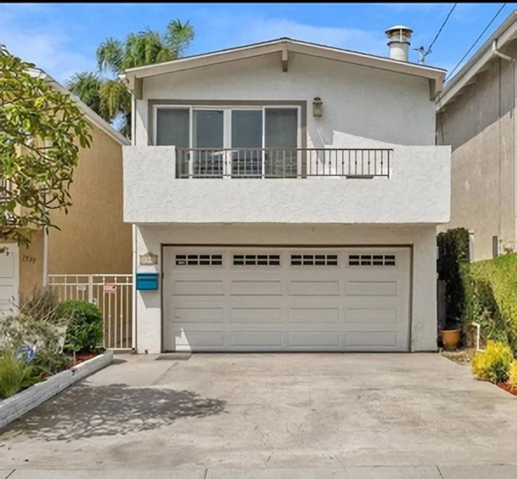 Redondo Beach, CA 90278,1541 Steinhart AVE