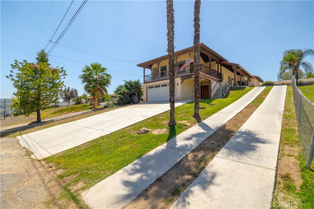 Riverside, CA 92503,14421 Laurel DR
