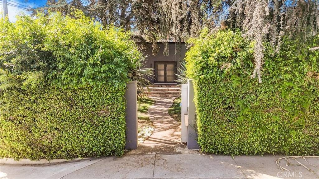 West Hollywood, CA 90046,1301 N Orange Grove AVE