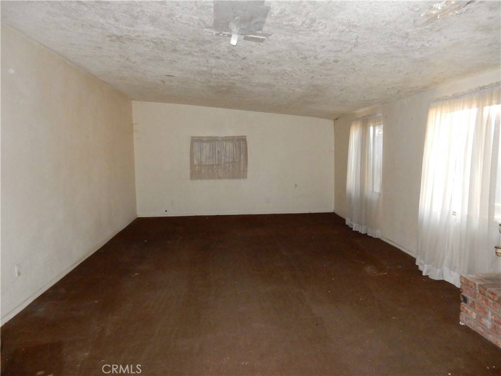 Fontana, CA 92335,18206 Seville AVE