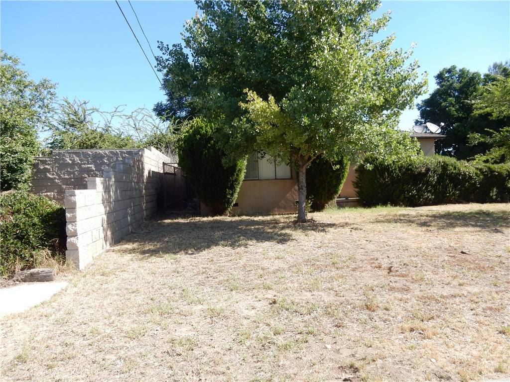 Fontana, CA 92335,18206 Seville AVE
