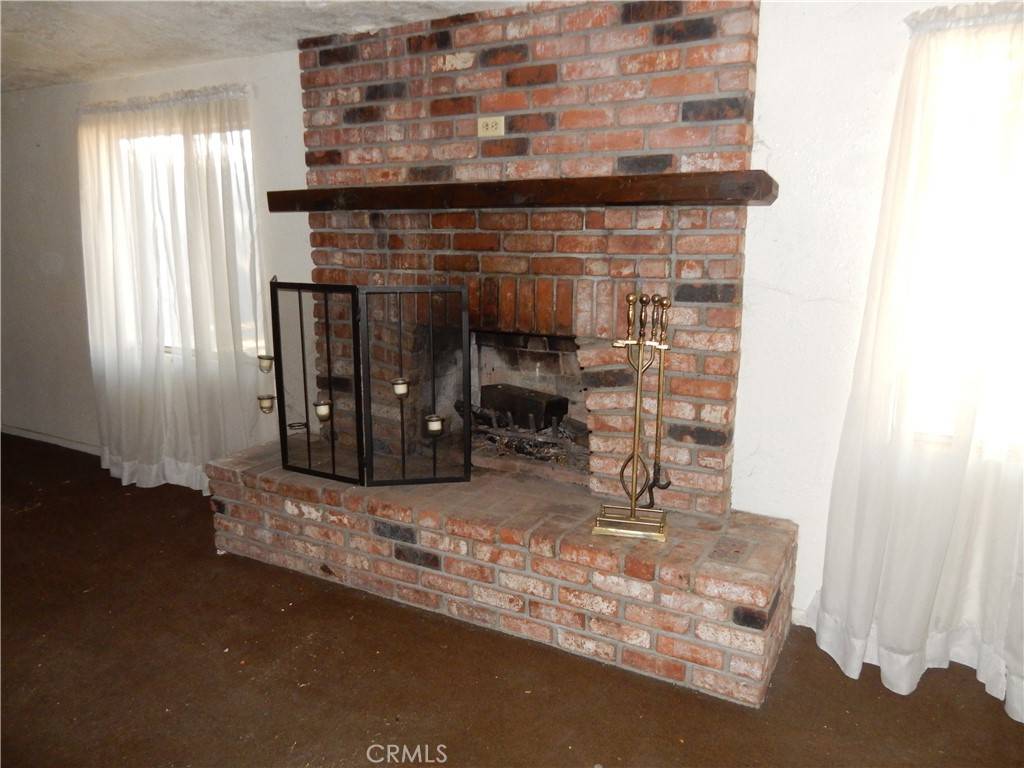 Fontana, CA 92335,18206 Seville AVE