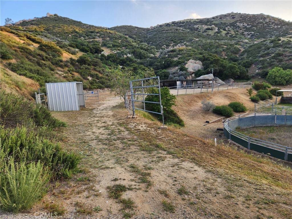 Banning, CA 92220,15305 DEL RITA RD