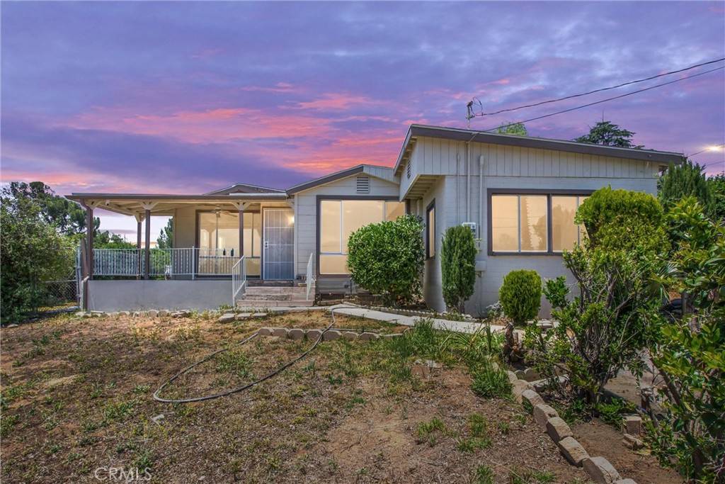 Yucaipa, CA 92399,12190 Gladys LN