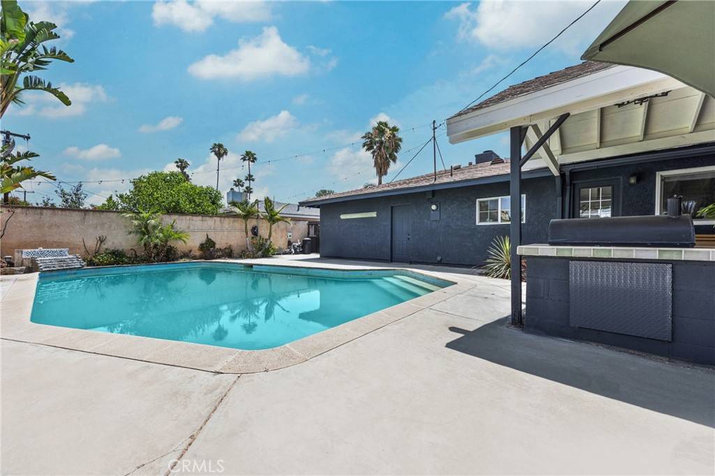 Riverside, CA 92503,8975 Driftwood Dr