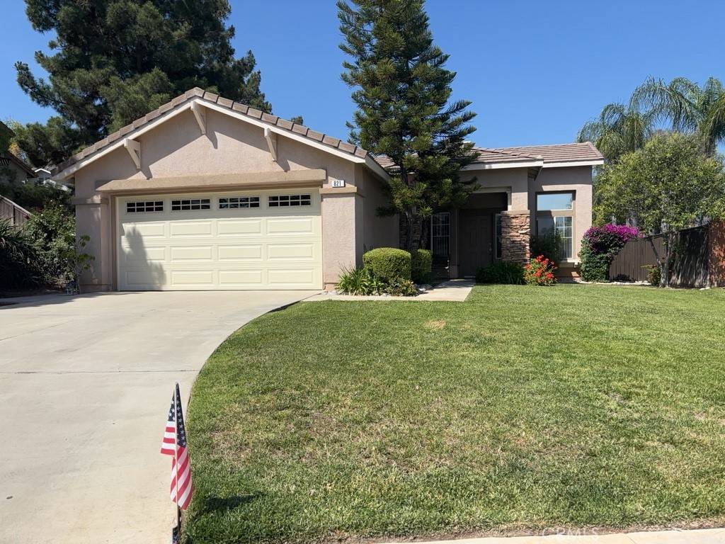 Corona, CA 92882,821 Atlantic CIR