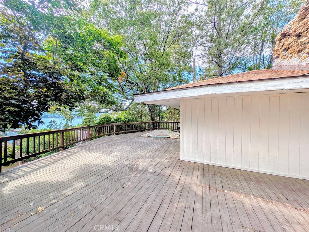 485 State Hwy 173 Lake Arrowhead, CA 92352