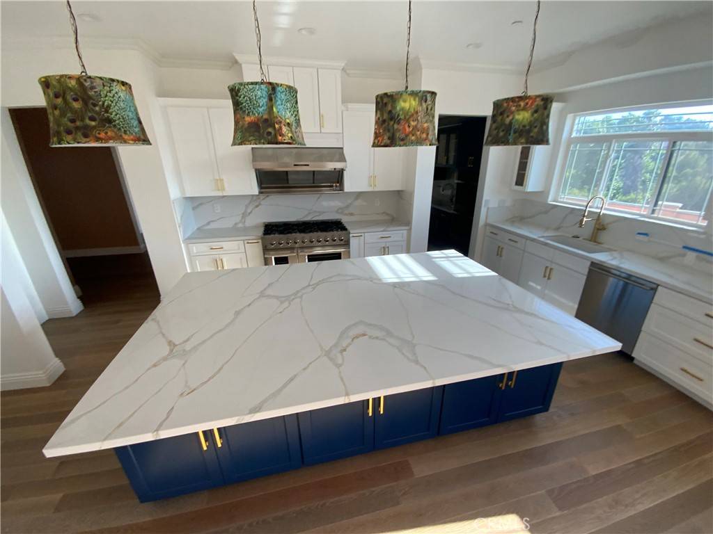 Riverside, CA 92506,17190 Small Canyon LN