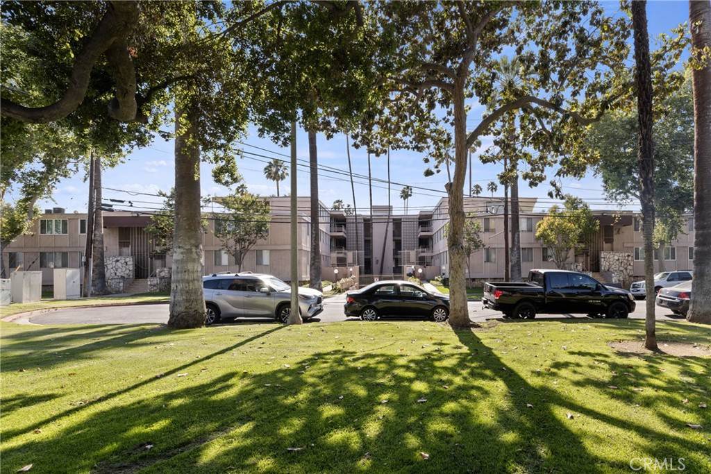 Riverside, CA 92506,6979 Palm CT #G124