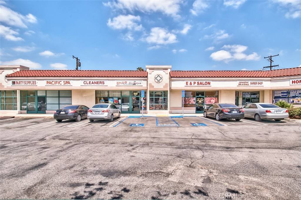 Montclair, CA 91763,9686 Central AVE