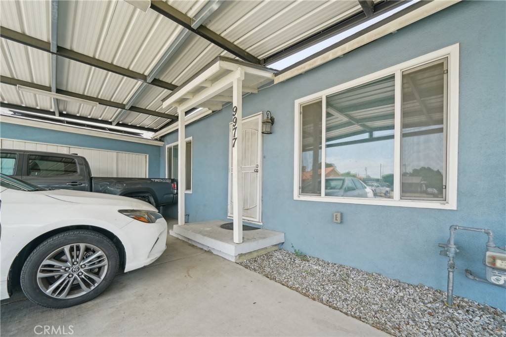 Fontana, CA 92335,9977 Elwood AVE