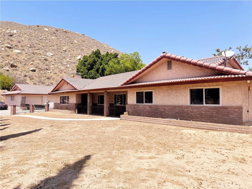 Colton, CA 92324,23958 Chantry RD