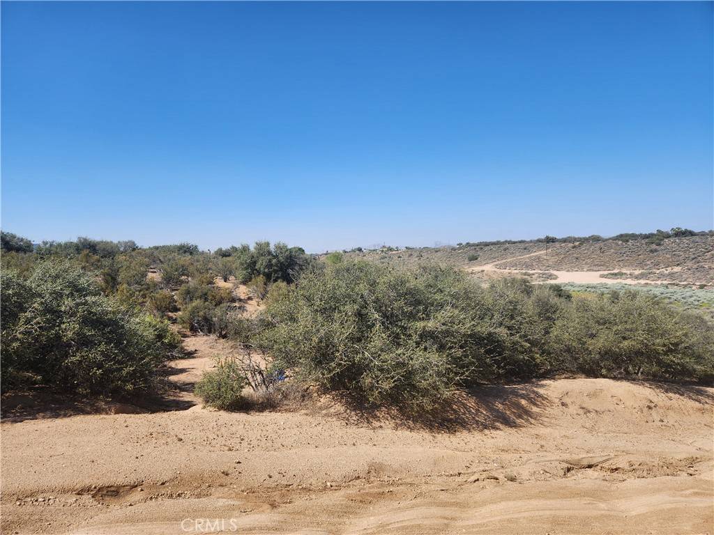 Oak Hills, CA 92344,11250 Duxbury RD