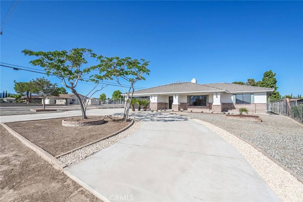 Hesperia, CA 92345,7558 Newhall AVE