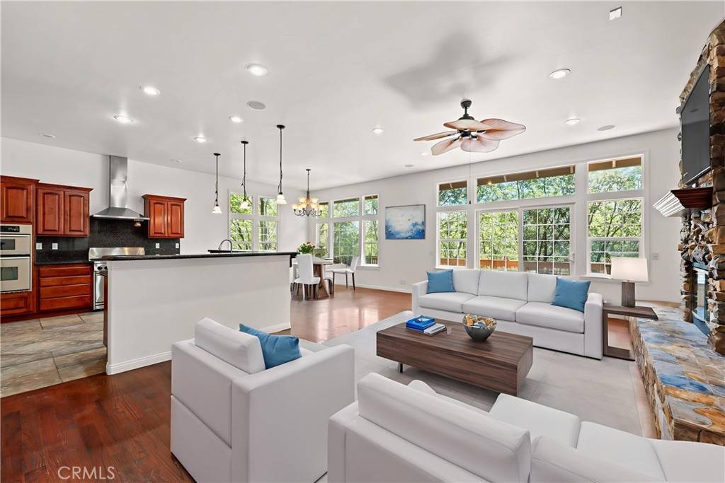 Lake Arrowhead, CA 92352,765 Del Norte LN
