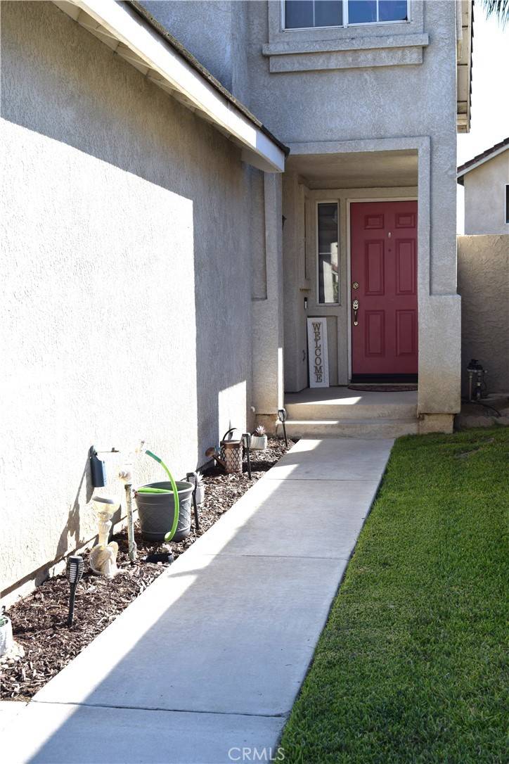 Corona, CA 92878,920 Nettle CT
