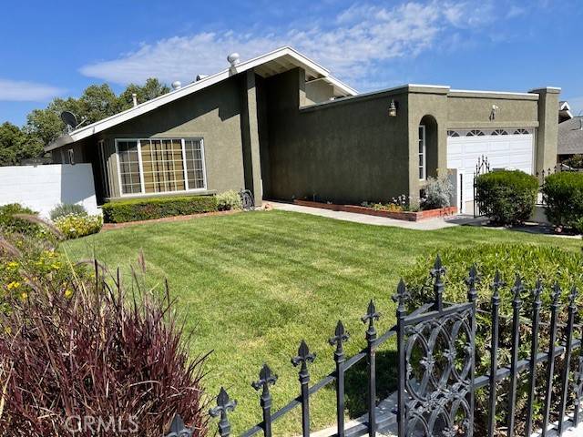 Jurupa Valley, CA 92509,5674 Avenue Juan Bautista