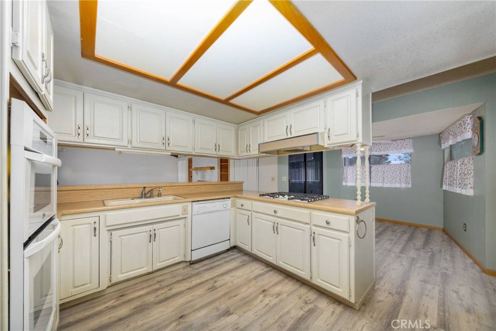 Apple Valley, CA 92307,14153 Gayhead RD