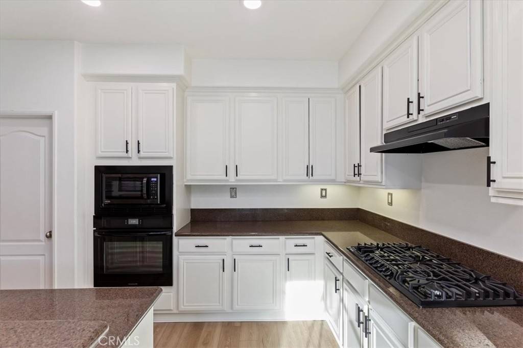 Wildomar, CA 92595,21567 Coral Rock LN