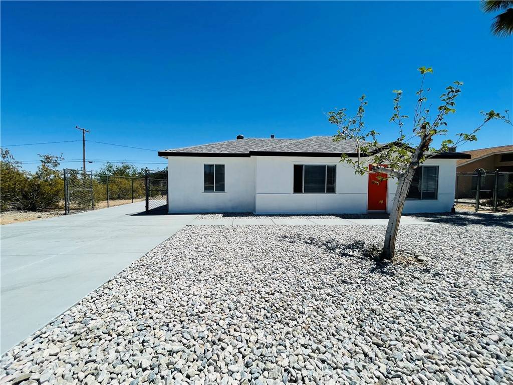 29 Palms, CA 92277,5619 Daisy AVE