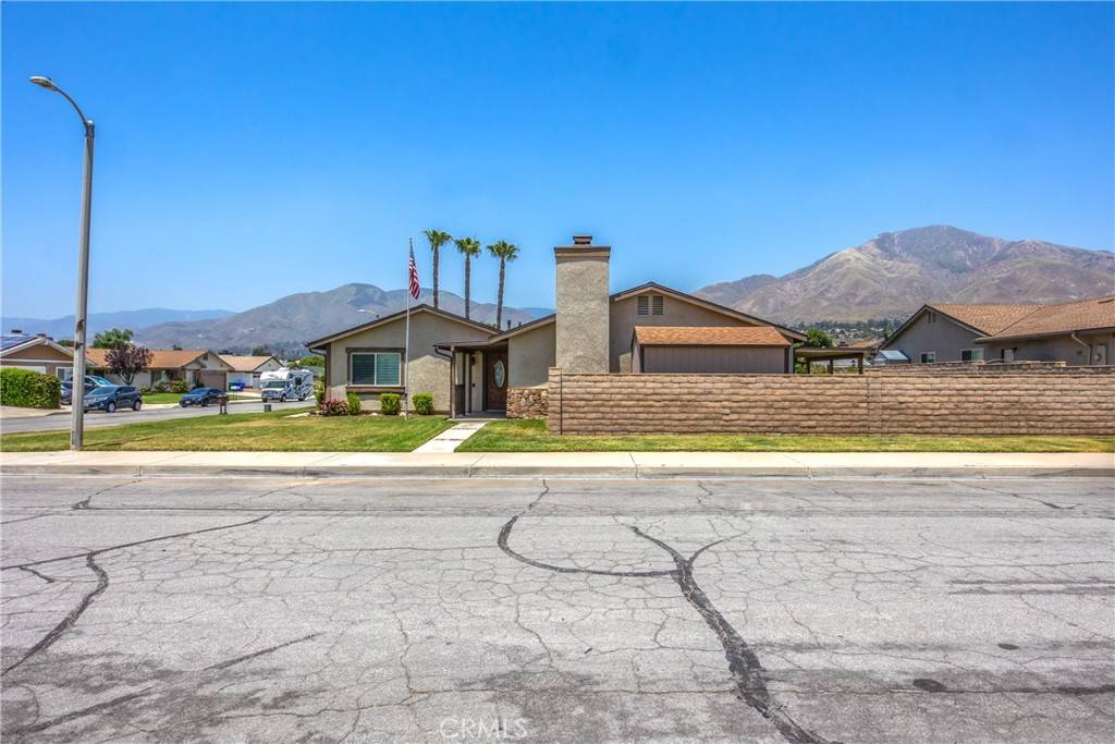 Highland, CA 92346,7571 Willow WAY