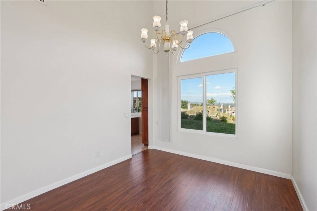Corona, CA 92879,729 La Loma LN