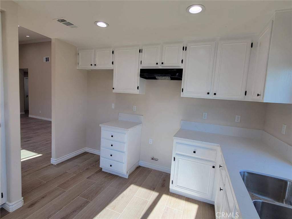 San Jacinto, CA 92583,955 Mill Iron WAY