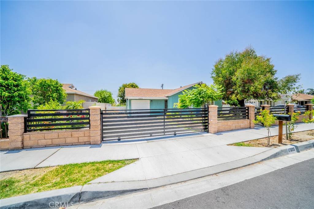 Fontana, CA 92336,17835 Miller Ave