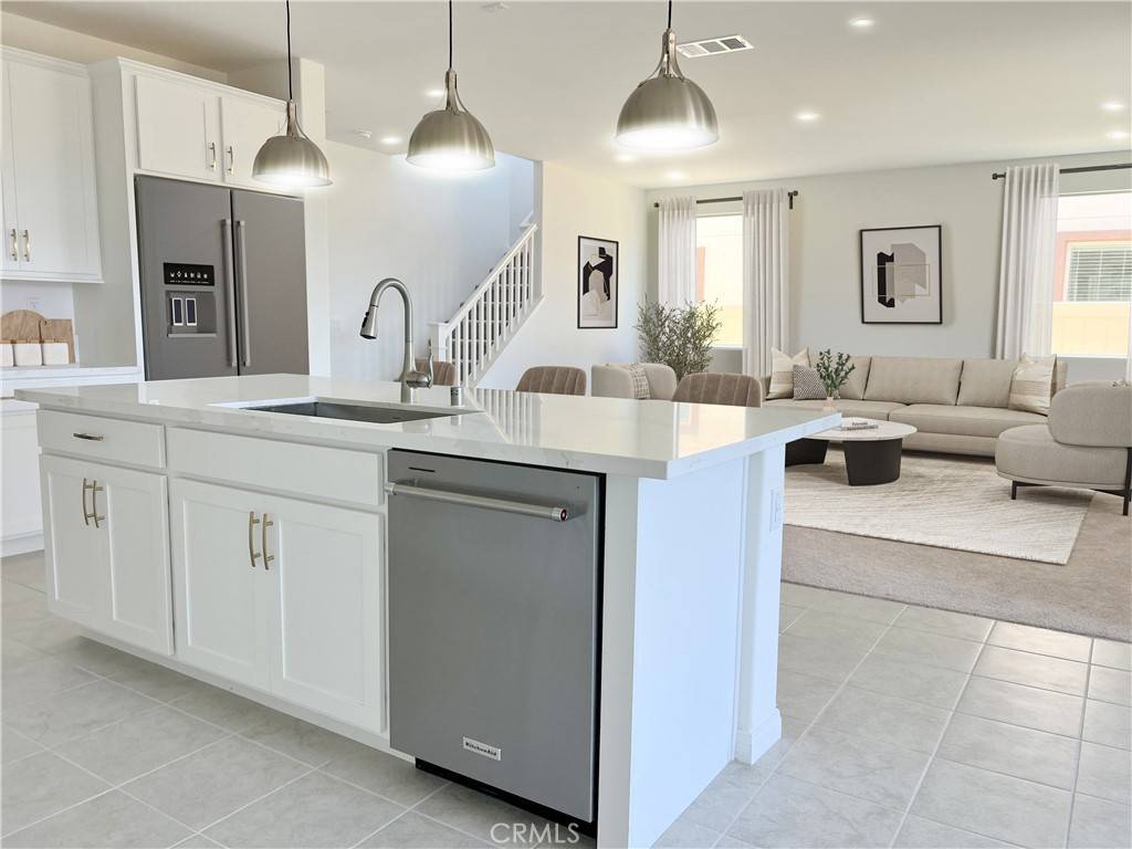 Riverside, CA 92503,17727 Santa Lucia CT
