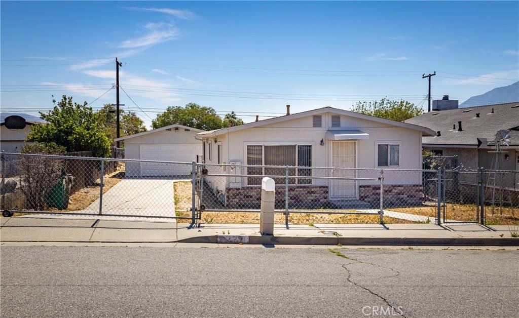 Banning, CA 92220,1322 N Blanchard ST