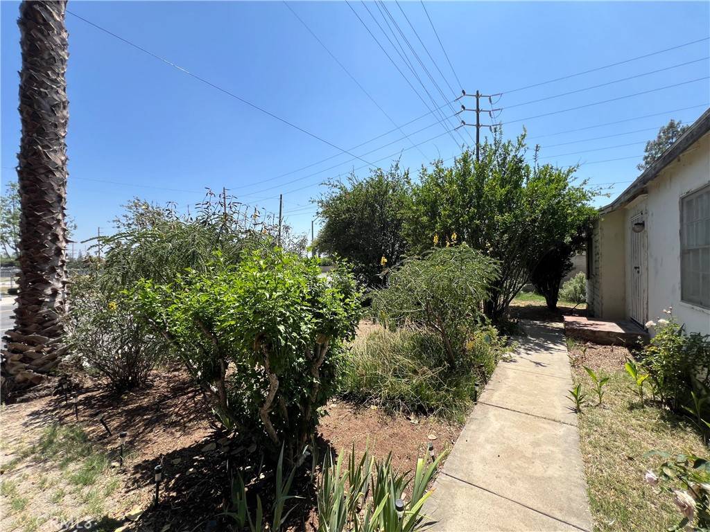 Riverside, CA 92504,8681 California AVE