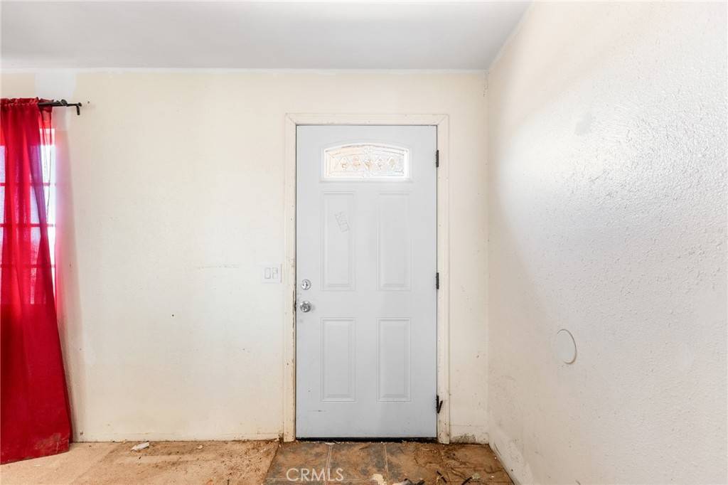 Landers, CA 92285,475 Fair Acres