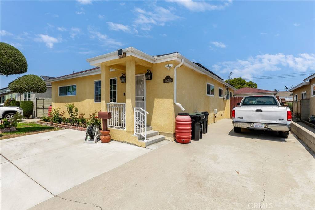 Norwalk, CA 90650,15316 Flallon AVE