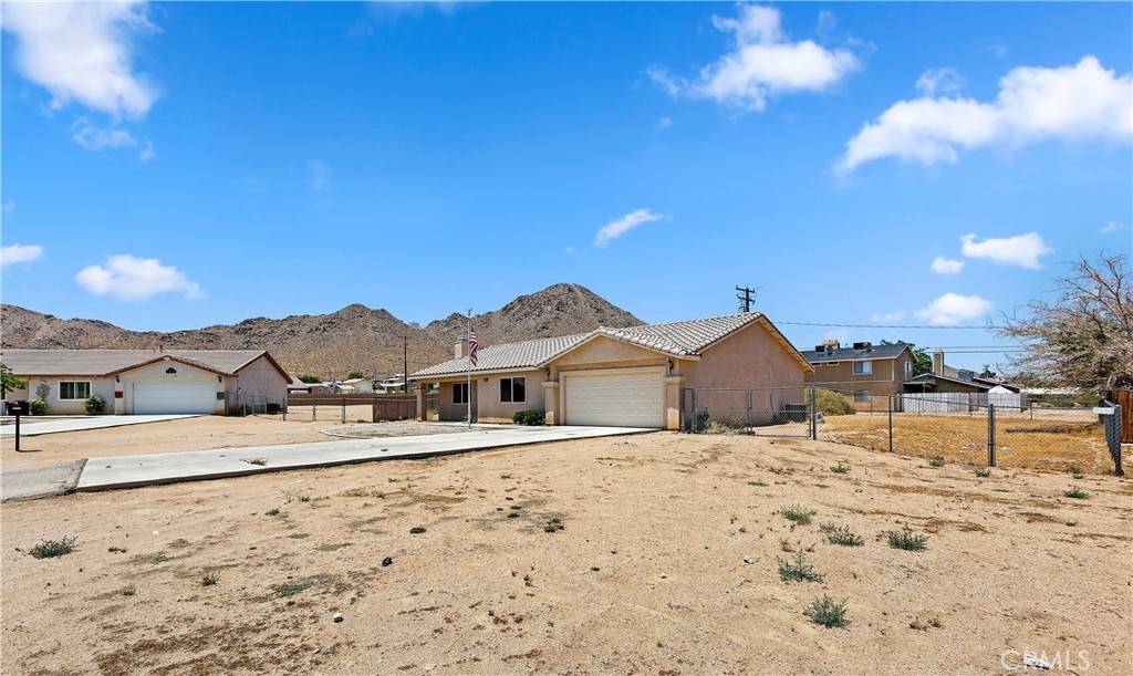Apple Valley, CA 92307,20410 Sago CT