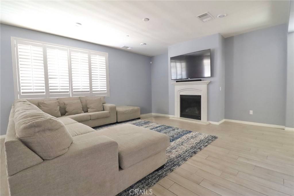 San Bernardino, CA 92407,3628 Sugarberry CT