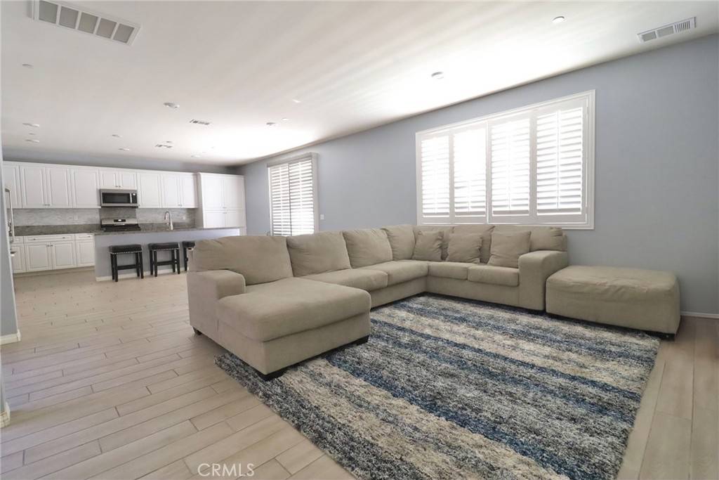 San Bernardino, CA 92407,3628 Sugarberry CT